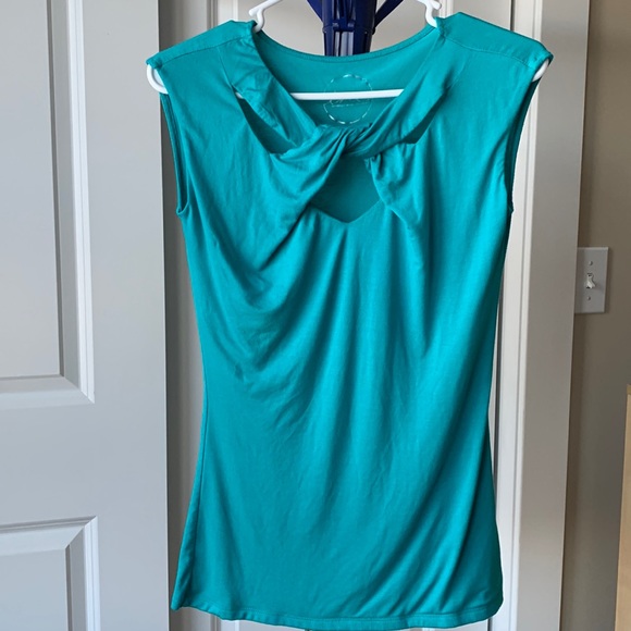 Sleeveless tee by inc, international concepts - Picture 1 of 5